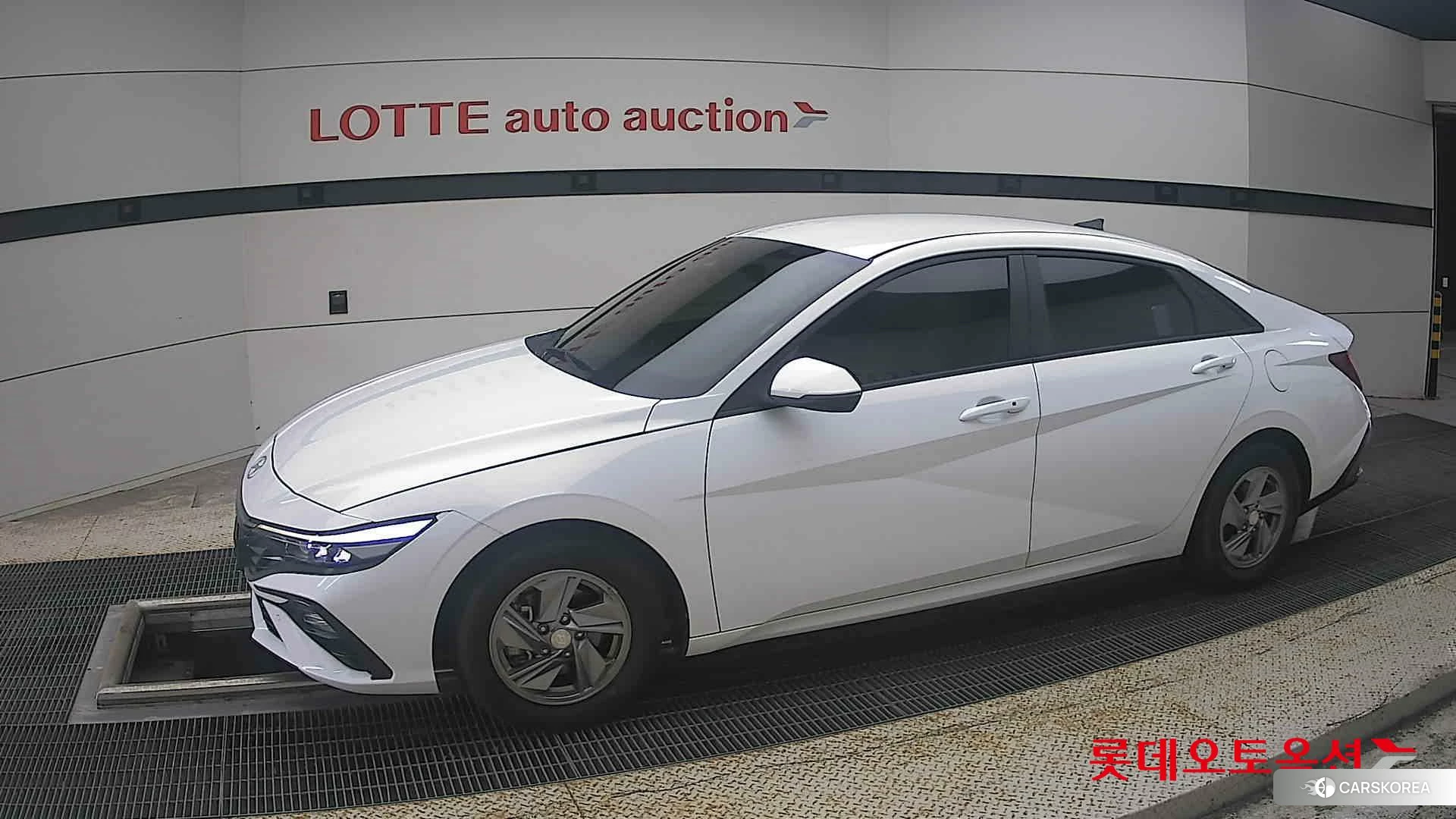 Hyundai Avante 2025 Atlas White из Кореи, фото 3
