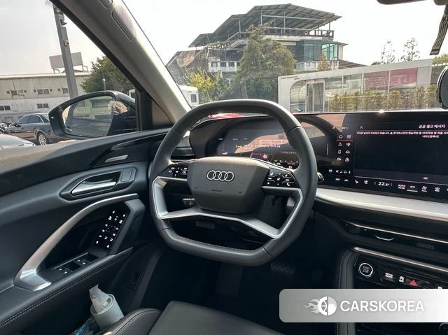 Audi Q5 (80A) 2025 Черный из Кореи, фото 3