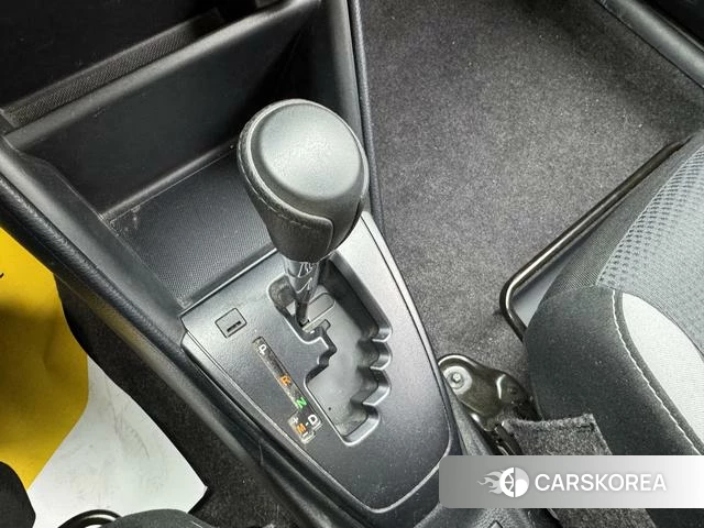 Toyota Yaris L 2021 Белый из Китая, фото 3