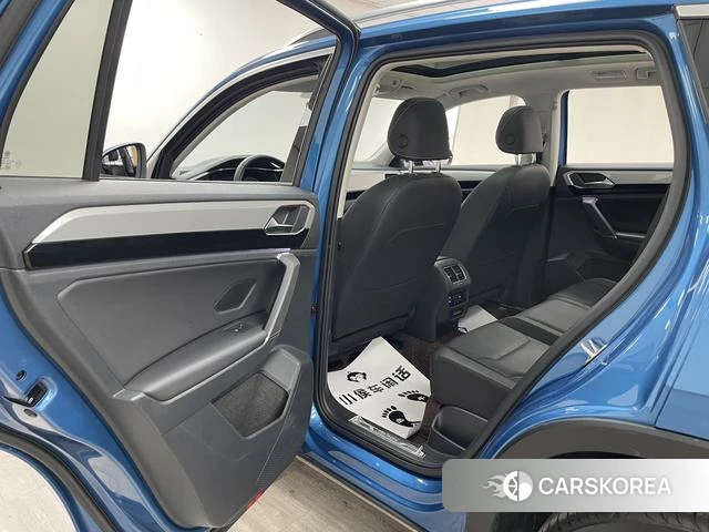 Volkswagen Tayron 2021 Синий из Китая, фото 3