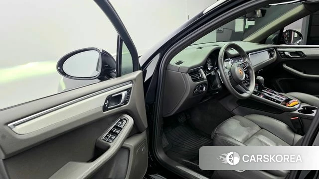 Porsche Macan 2022 Черный из Кореи, фото 3
