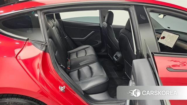 Tesla Model 3 2021 Красный из Кореи, фото 3