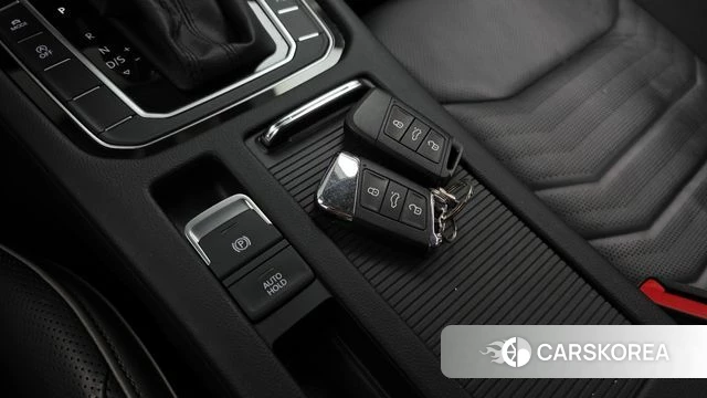 Volkswagen Arteon 2022 Черный из Кореи, фото 3