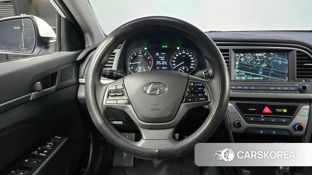 Hyundai Avante AD 2018 Белый из Кореи, фото 3