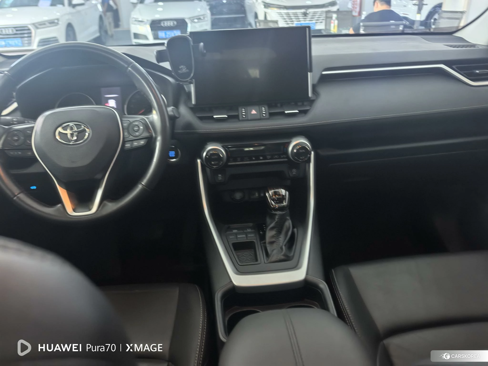 Toyota Wildlander 2022 Белый из Китая, фото 3