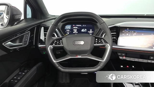 Audi Q4 e-Tron (F4) 2026 Фиолетовый из Кореи, фото 3