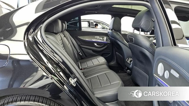 Mercedes-Benz E-Class W213 2019 Черный из Кореи, фото 3