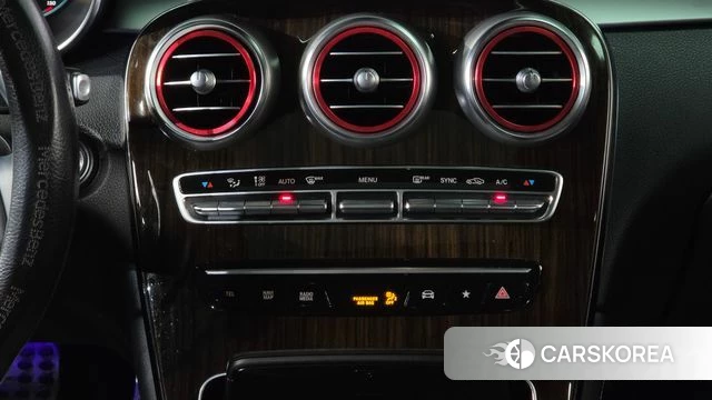 Mercedes-Benz GLC-Class X253 2020 Белый из Кореи, фото 3