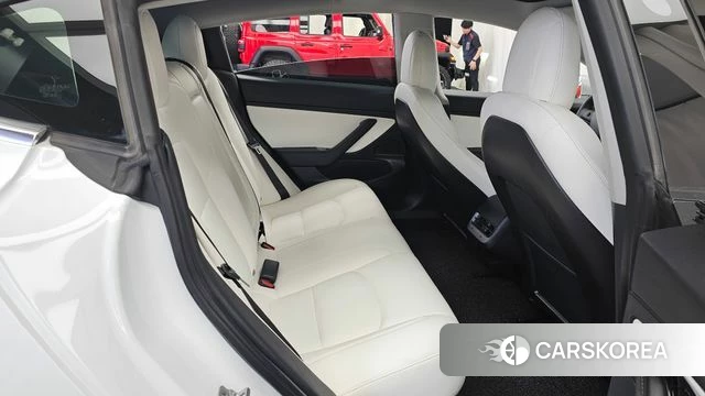 Tesla Model 3 2020 Белый из Кореи, фото 3