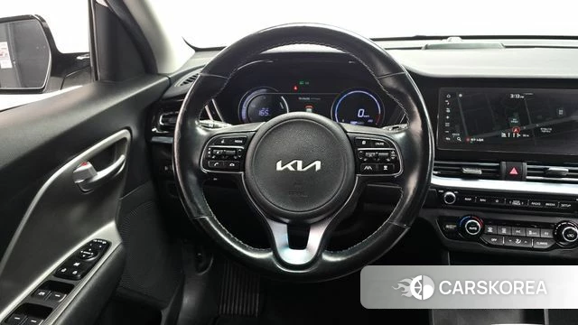 Kia Niro Plus 2022 Белый из Кореи, фото 3