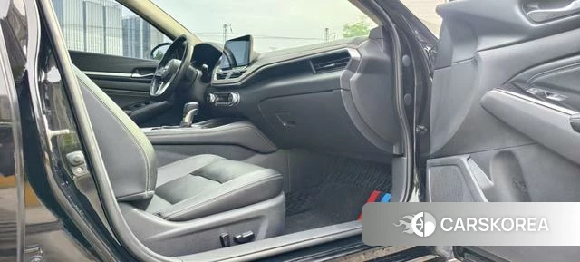 Nissan Altima 2021 Черный из Китая, фото 3