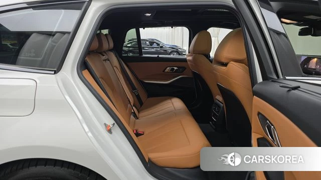 BMW 3 Series (G20) 2024 Белый из Кореи, фото 3