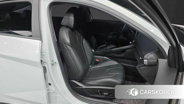 Hyundai Avante (CN7) 2022 Белый из Кореи, фото 3