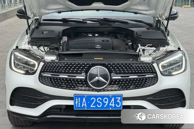 Mercedes-Benz GLC 2021 Белый из Китая, фото 3
