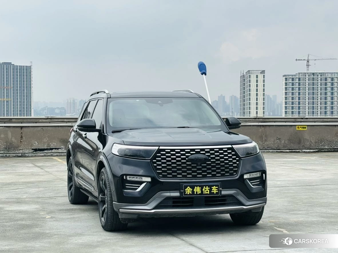 Ford Explorer 2020 Черный из Китая, фото 3