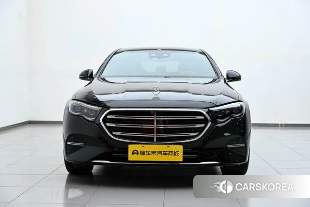 Mercedes-Benz E-Class 2025 Черный из Китая, фото 3