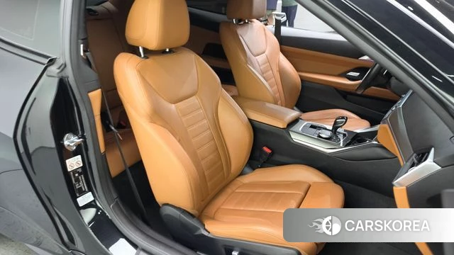 BMW 4 Series (G22) 2021 Черный из Кореи, фото 3