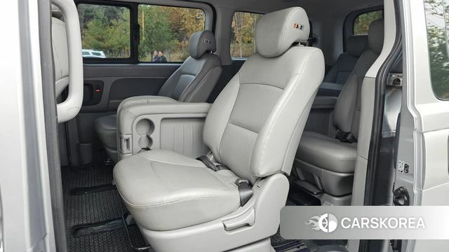 Hyundai The New Grand Starex 2018 Серебристо-серый из Кореи, фото 3