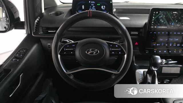 Hyundai Staria 2022 Черный из Кореи, фото 3