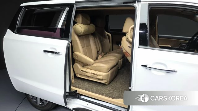 Kia The New Carnival 2018 Белый из Кореи, фото 3