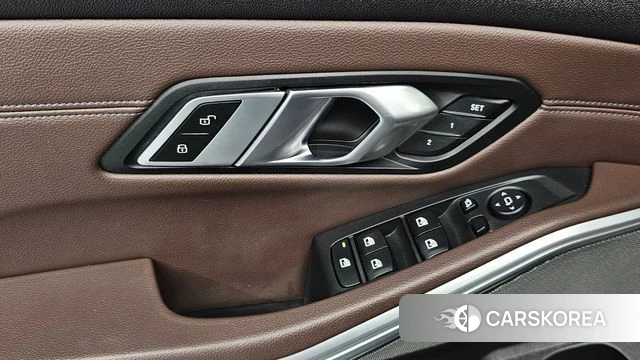 BMW 3 Series (G20) 2020 Серый из Кореи, фото 3
