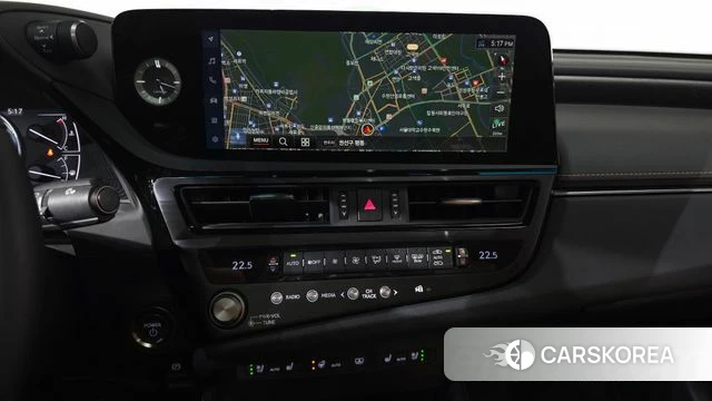 Lexus ES300h 7th generation 2025 Серебряный из Кореи, фото 3