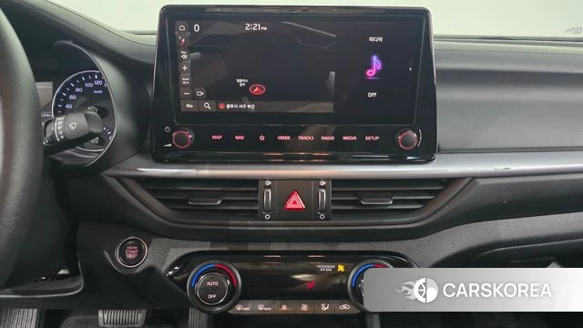 Kia The New K3 2nd generation 2022 Черный из Кореи, фото 3