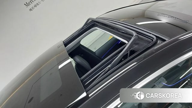 Mercedes-Benz E-Class W214 2026 Черный из Кореи, фото 3