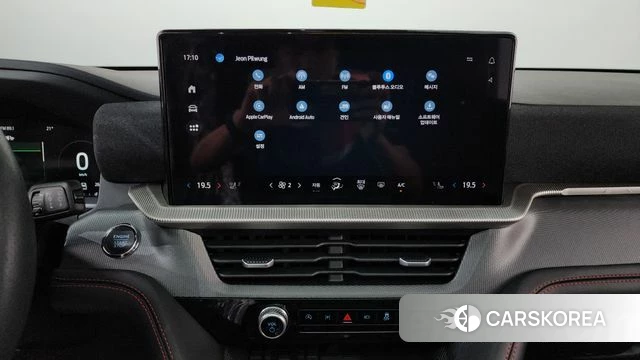 Ford Explorer 6th Generation 2024 Белый из Кореи, фото 3
