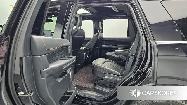 Ford Expeditation 2022 Черный из Кореи, фото 3