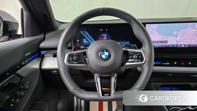 BMW 5 Series (G60) 2024 Черный из Кореи, фото 3