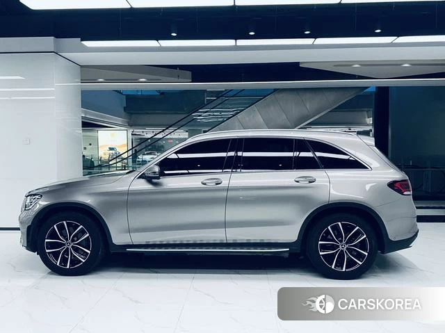 Mercedes-Benz GLC 2021 Серебристо-серый из Китая, фото 3
