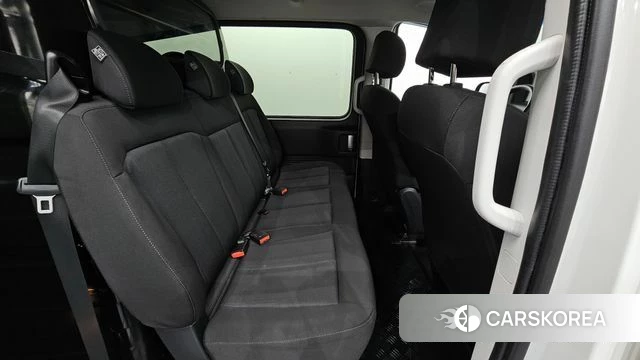 Hyundai Staria 2021 Белый из Кореи, фото 3
