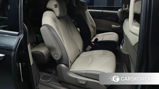 Kia The New Carnival 4th Generation 2024 Серый из Кореи, фото 3