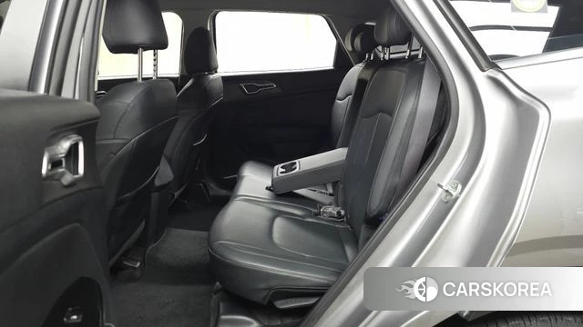 Kia Sportage 5th Generation 2022 Серебристо-серый из Кореи, фото 3