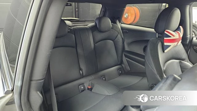 Mini Cooper Electric 2023 Серебряный из Кореи, фото 3