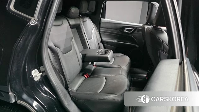 Jeep Compass 2nd Generation 2022 Черный из Кореи, фото 3