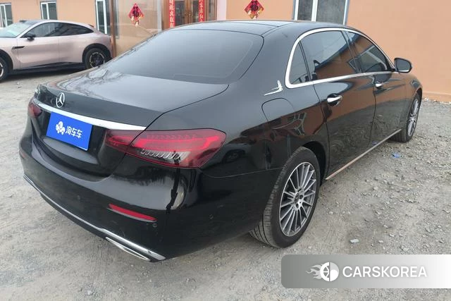 Mercedes-Benz E-Class 2023 Черный из Китая, фото 3