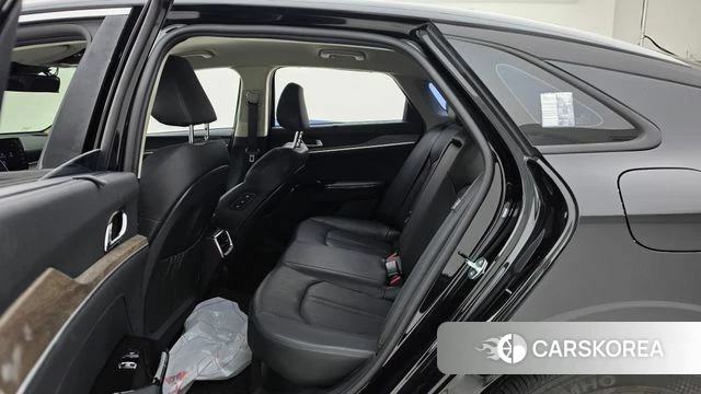 Kia K5 Hybrid 3rd Generation 2023 Черный из Кореи, фото 3