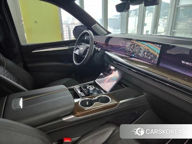 Cadillac Escalade 5th Generation 2026 Черный из Кореи, фото 3