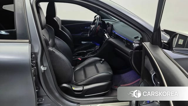 Hyundai Veloster (JS) 2020 Серебристо-серый из Кореи, фото 3