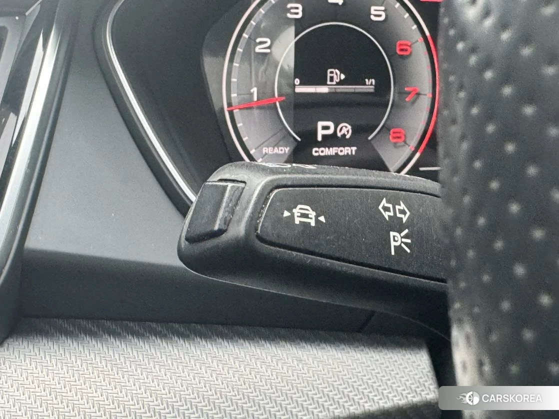 Audi Q5L 2020 Черный из Китая, фото 3