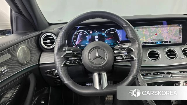 Mercedes-Benz E-Class W213 2022 Белый из Кореи, фото 3