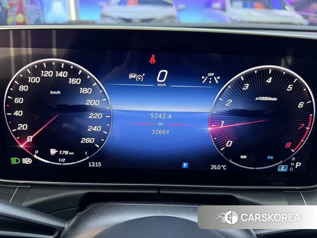 Mercedes-Benz C-class 2023 Белый из Китая, фото 3