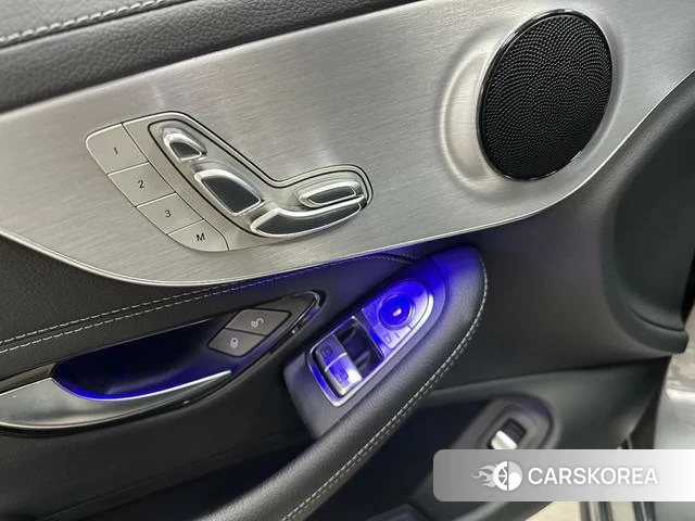 Mercedes-Benz C-class 2020 Темно-серый из Китая, фото 3