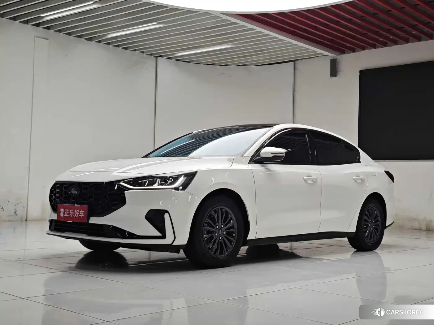 Ford Focus 2022 Белый из Китая, фото 3