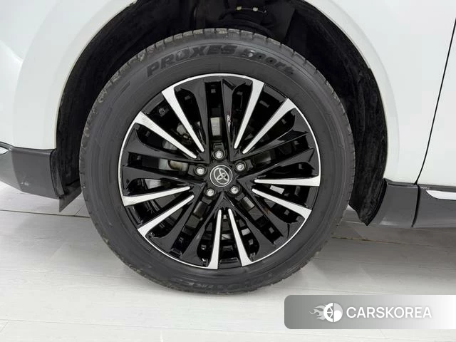 Toyota Venza 2022 Белый из Китая, фото 3