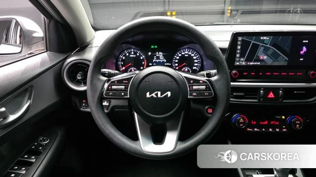 Kia The New K3 2nd generation 2022 Белый из Кореи, фото 3