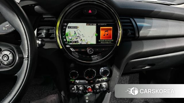 Mini Cooper 2021 Красный из Кореи, фото 3