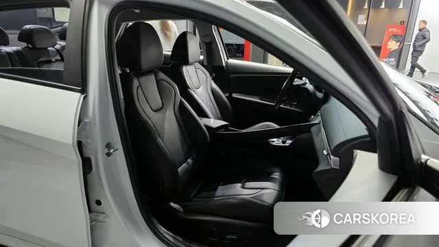 Hyundai Avante (CN7) 2022 Белый из Кореи, фото 3